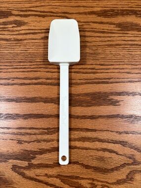 PAMPERED CHEF Small Mix 'N Scraper White Silicone Spoon Spatula 10.5 inch